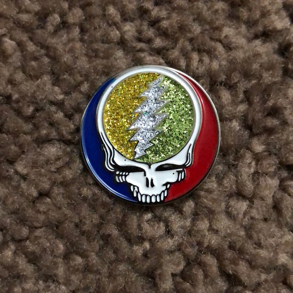 Grateful Dead stealie pin